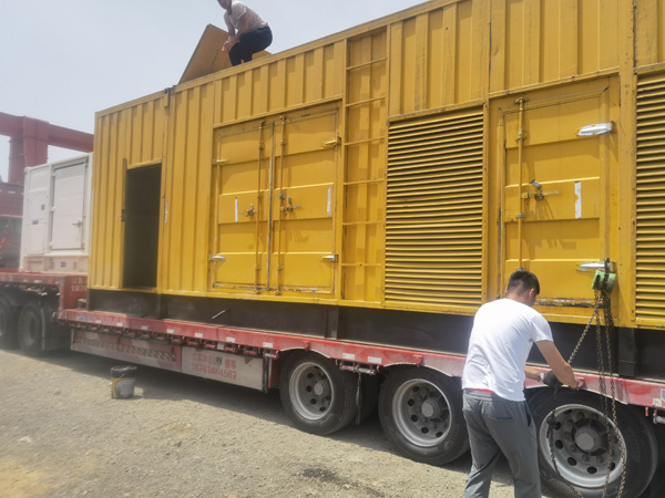 桥西除了负载情况和发动机维护,还有哪些因素会影响 200kw 柴油发电机的油耗?